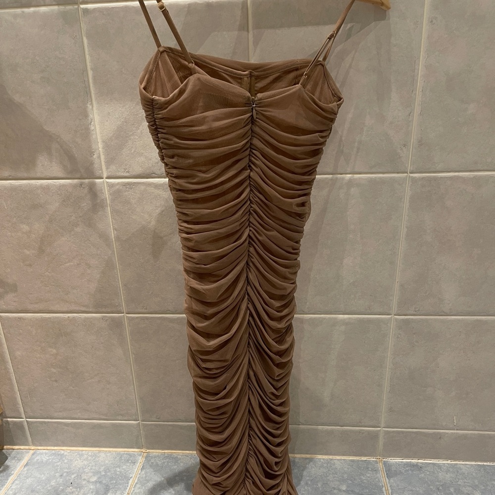 Aritzia Babaton dress #74028 - Picture 2 of 3